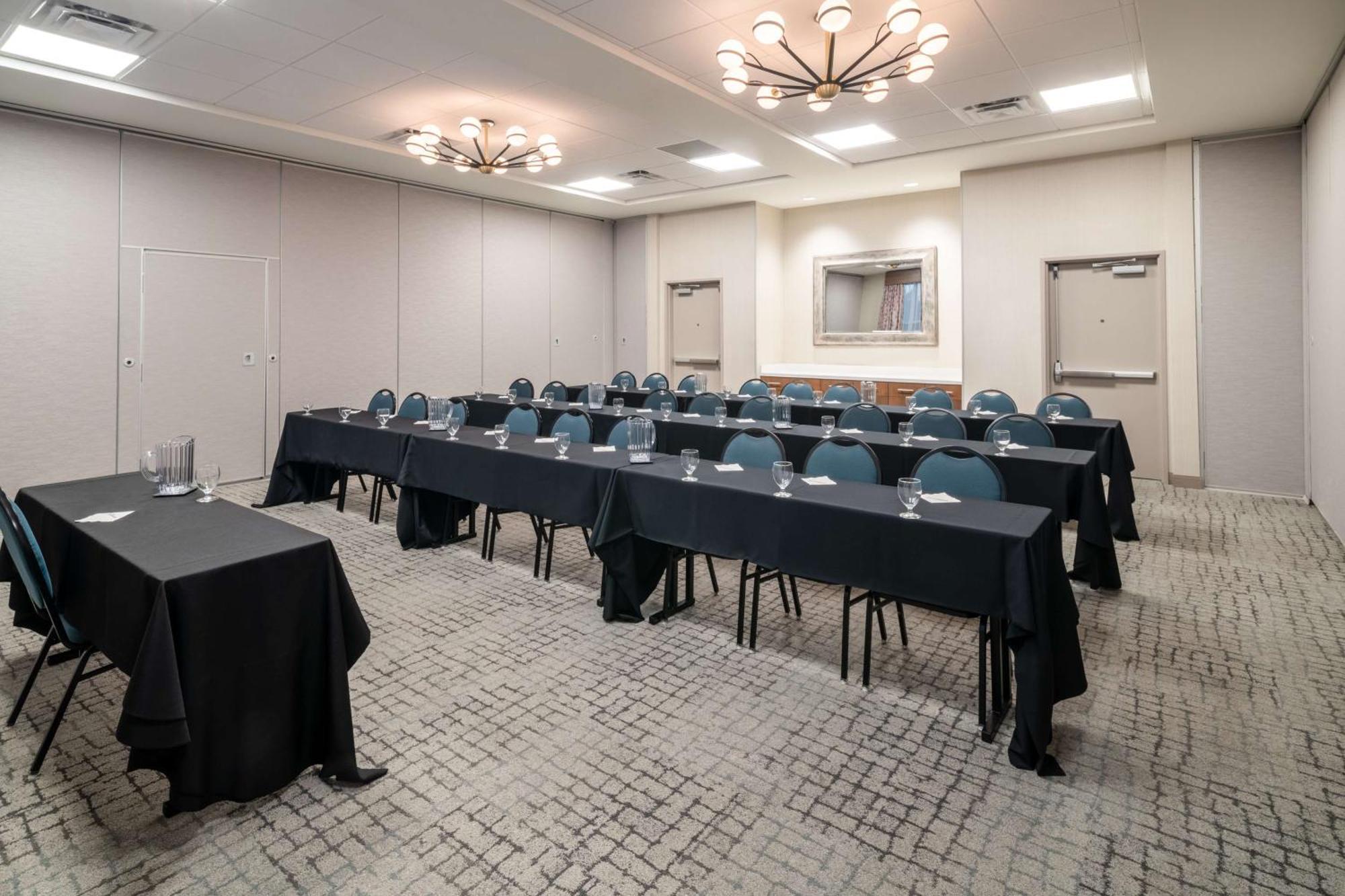 Hilton Garden Inn Brunswick Buitenkant foto